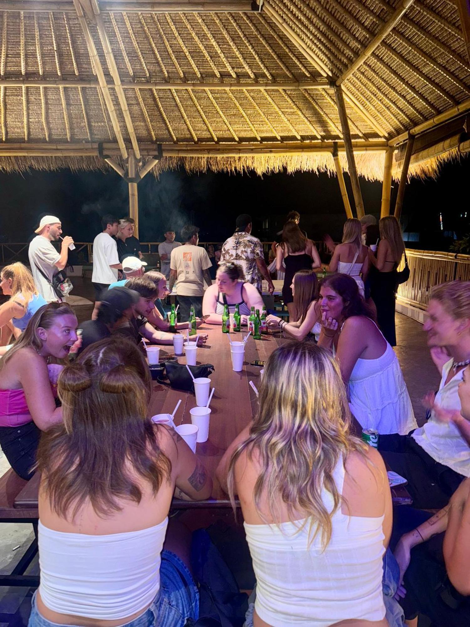 Canggu Central Hostel 外观 照片